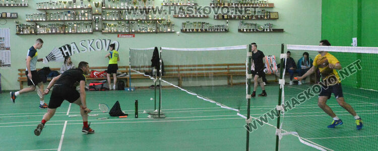 198 състезатели се включиха в Националната верига по бадминтон