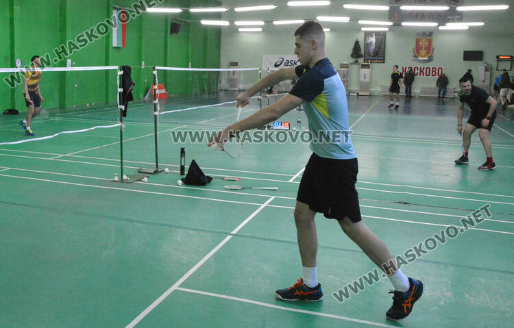 198 състезатели се включиха в Националната верига по бадминтон