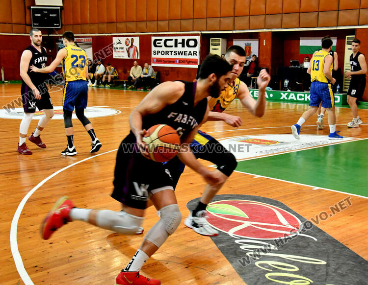 Баскетболни сблъсъци от турнира за Купата на ББЛ в Хасково