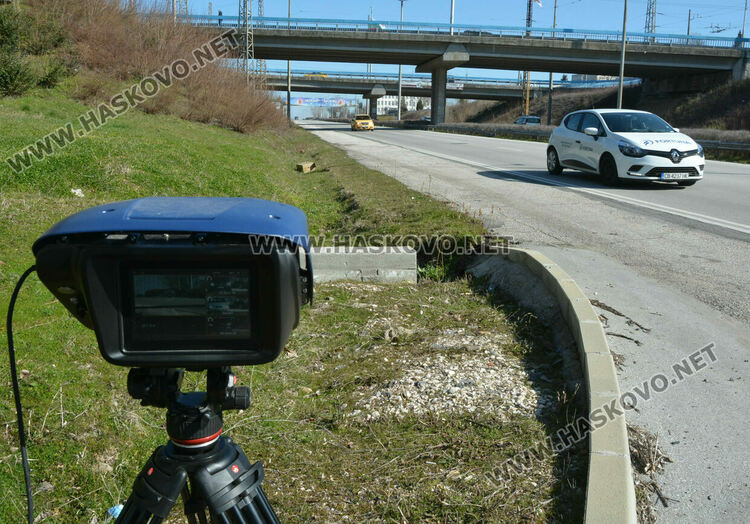 10 камери на КАТ снимат в Хасковско за превишена скорост