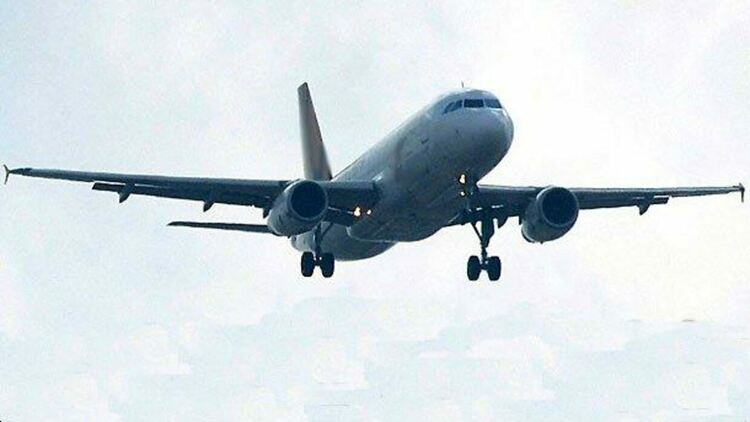 Авиатор излетя от „София Запад“ в опит да подобри рекорд на Гинес