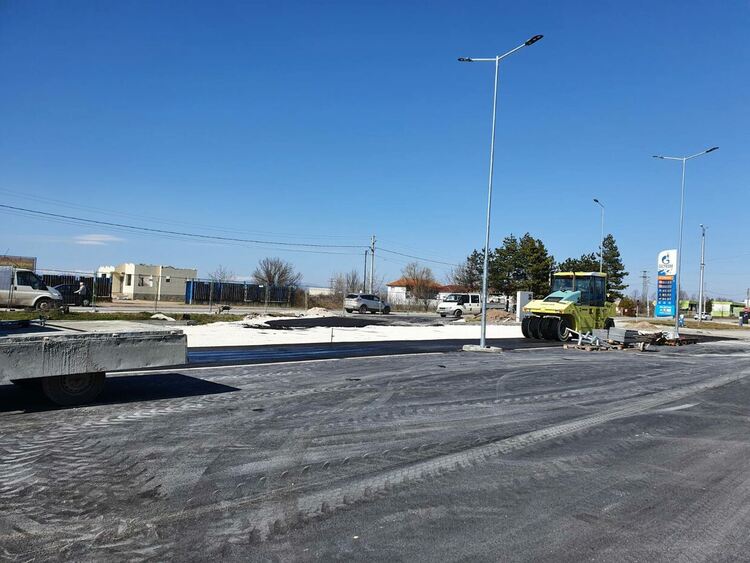 Въвеждат временна организация на движение по пътя между болницата и Дебър