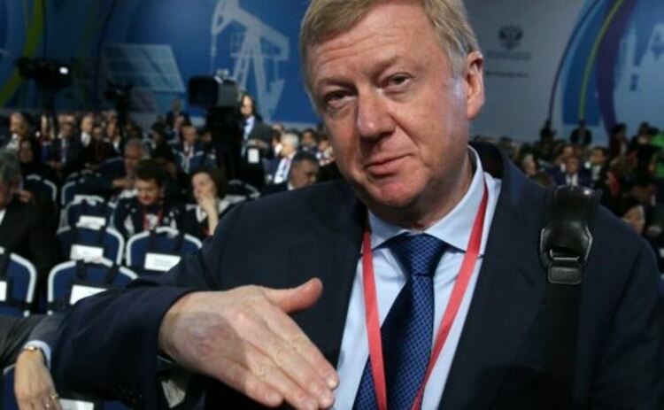 Чубайс е напуснал Путин и Русия, според източник 