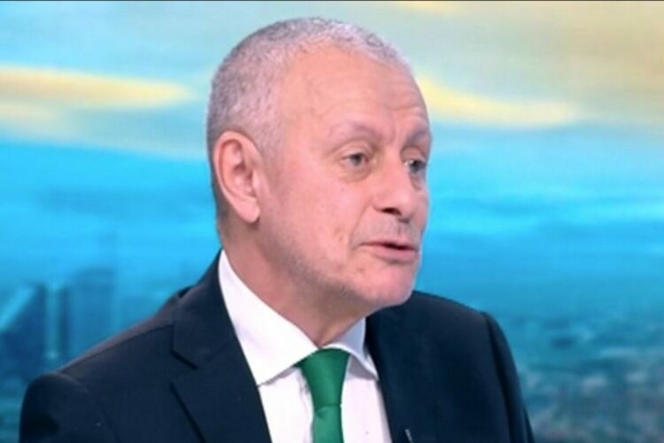 Паси предлага да "скопим лъва" от българския герб заради позицията ни по Украйна