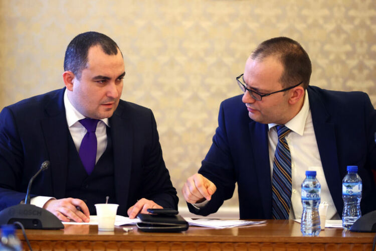 Издадени са 217 разрешения за износ, внос и трансфер на продукти, свързани с отбраната, за три месеца