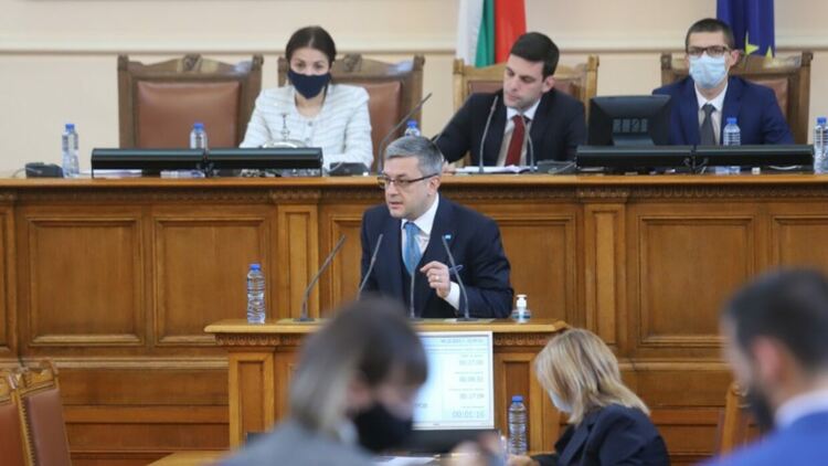 Оставка на правителството и предсрочни избори поискаха от ГЕРБ