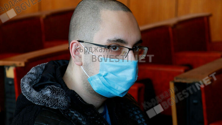 Стефан получи 15 години затвор за убийството на майка си/снимки/