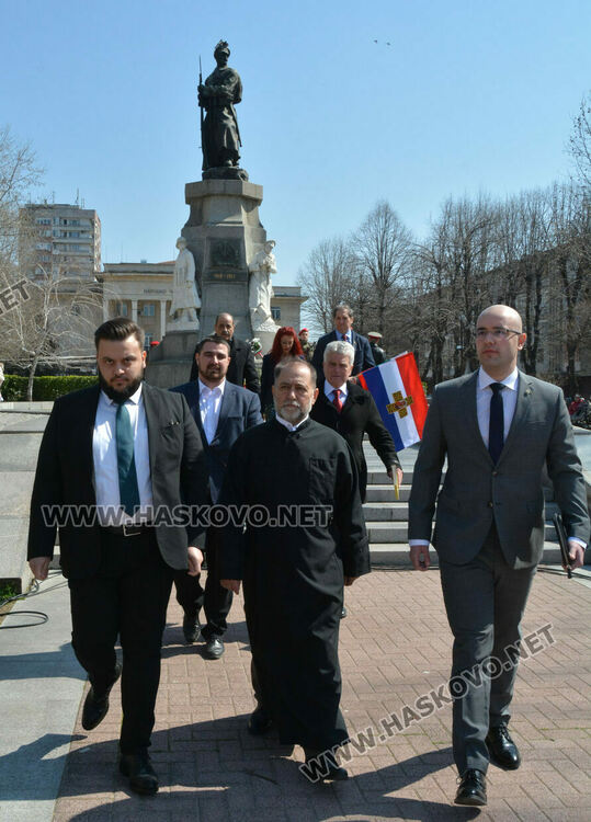 С тържествен ритуал беше отбелязан Деня на Тракия в Хасково