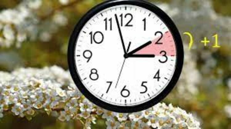 Местим стрелките на часовника, спим с един час по-малко