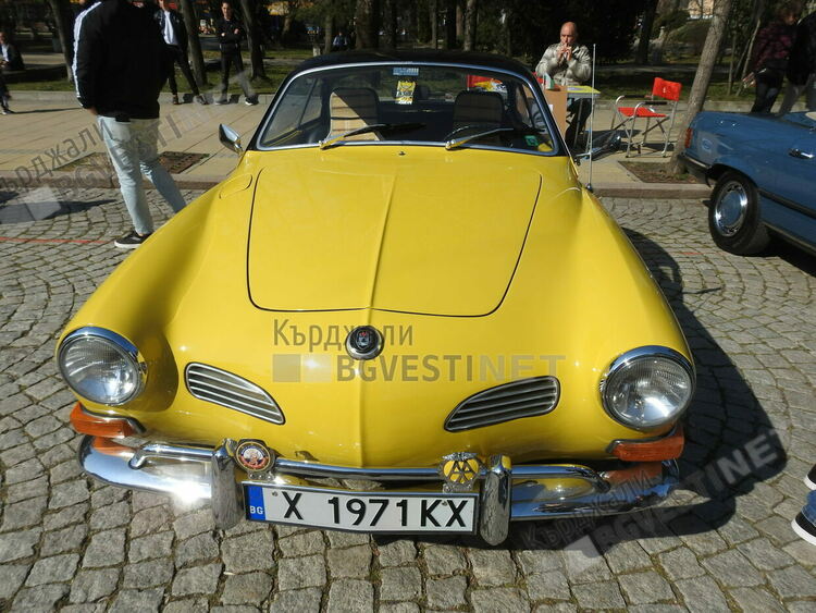 Първа ретро сбирка на автомобили в Кърджали,учредяват клуб на собствениците/снимки/