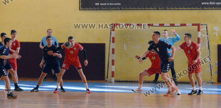 Хандбалистите на „Асти 91“ с две победи днес