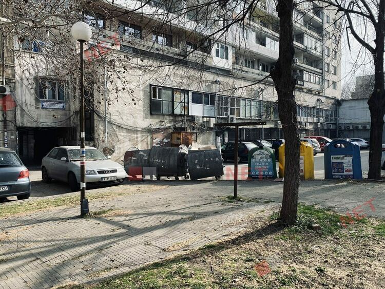 Жената, открила бебето в кофа за смет: Видях бебешка главичка с косичка и гръбче, веднага сигнализирах на 112 - ВИДЕО