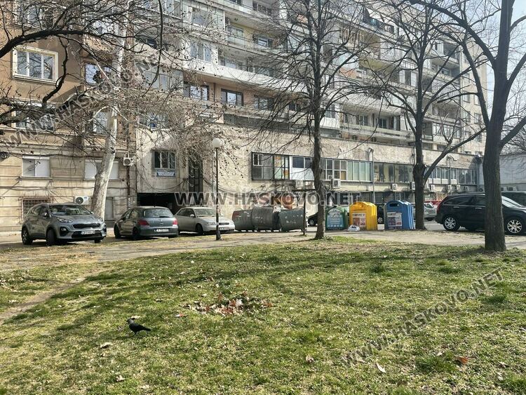 Служителка в пицария открила мъртвото бебе, изхвърлено в контейнер за боклук