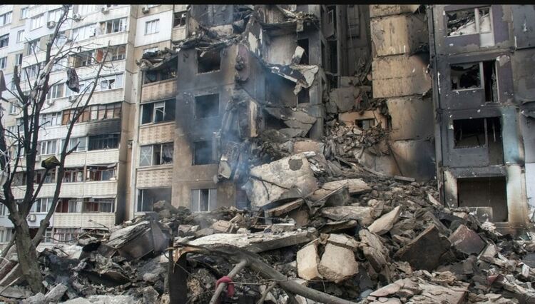 Близо 5 хиляди души са убити при обсадата на Мариупол