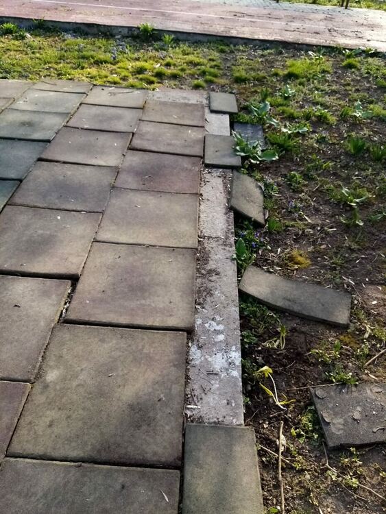 Посегателства върху спортната площадка за децата с увреждания в Димитровград