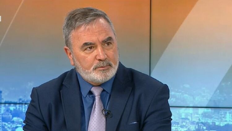 Доц. Ангел Кунчев: Внимателно с разпускането на мерките