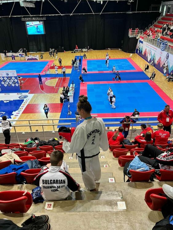 Почетният гражданин на Перник Василена Йорданова грабна златото