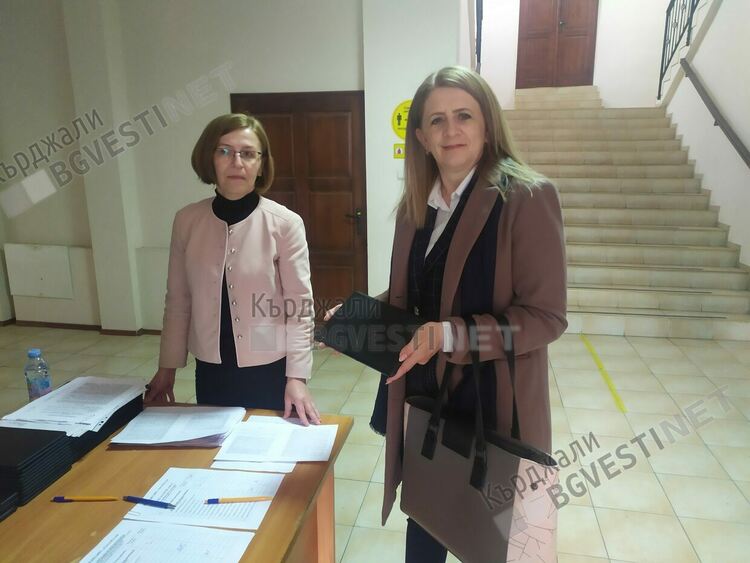 Съветниците от местния парламент в Кърджали работят вече с таблети, спестяват хиляди от хартия