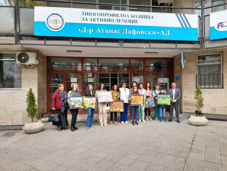  20 пъстри детски картини ще красят Инфекциозно отделение