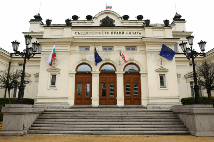 ПГ на "Демократична България“ внесе в парламента проект на решение за оказване на военна помощ на Украйна