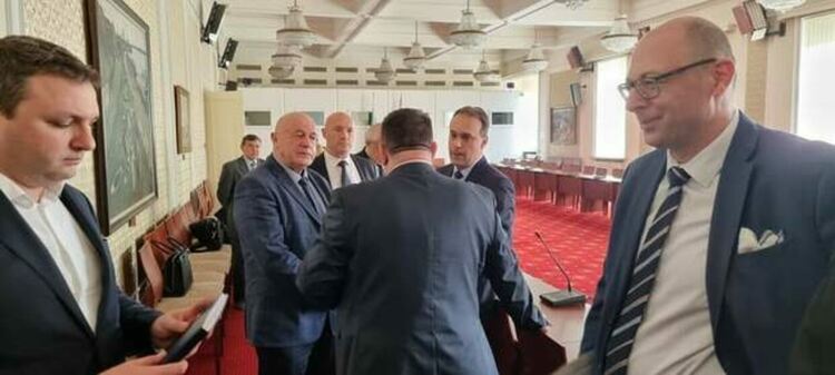 Министърът на отбраната: Това, което имаме, не виждам каква работа би свършило в Украйна