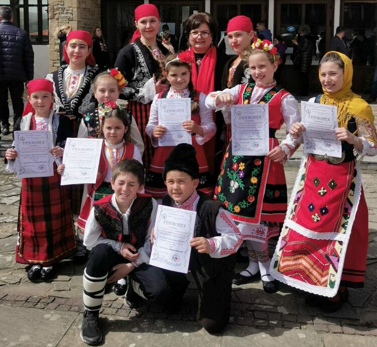 7 златни медала за изпълнителите на "Зора-Зорничка" от национален конкурс