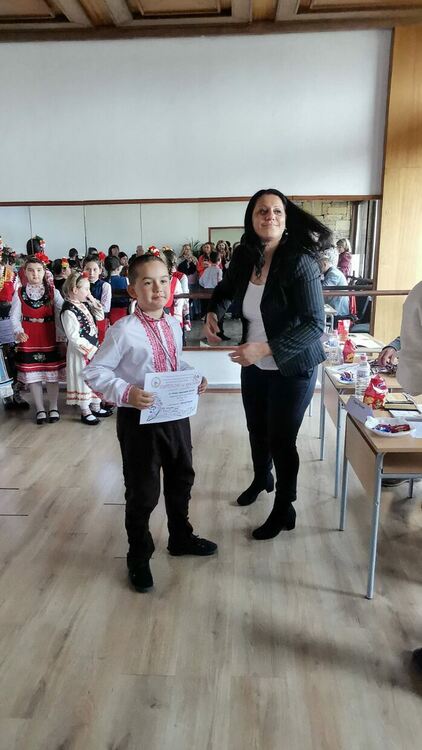 7 златни медала за изпълнителите на "Зора-Зорничка" от национален конкурс