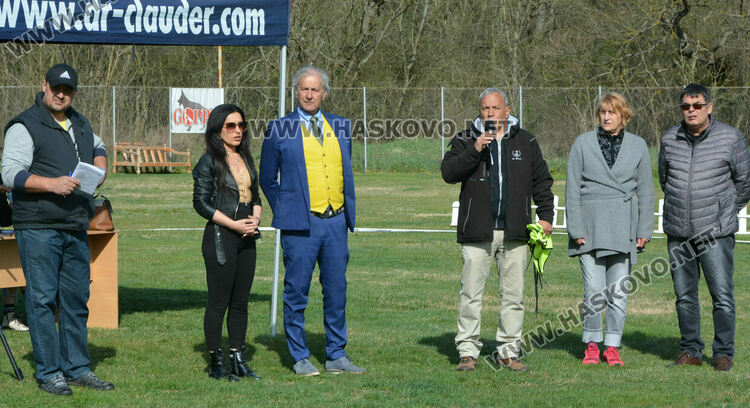 Показаха 100 германски овчарски кучета в специализирана изложба