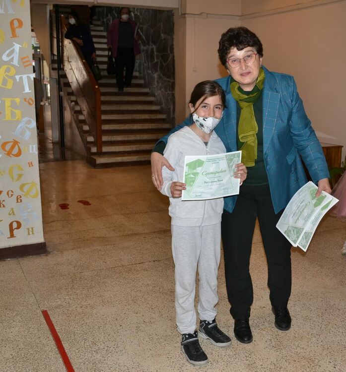 „Моята родина” – национално състезание за родолюбци, СУ "Св.св. Кирил и Методий" поздравявя своите първенци