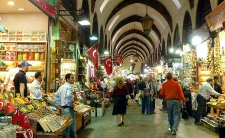 Над 10 000 българи на седмица пътуват, за да пазаруват от Одрин