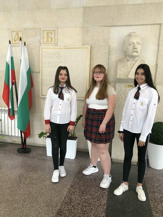 Славейковци на национален кръг на олимпиадата по български език и литература