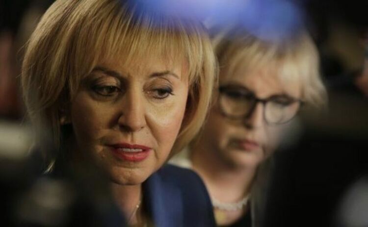 Манолова представи новата си партия: Нужна е социална алтернатива на правителството