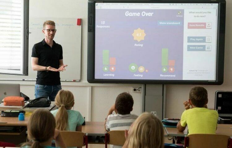 155 лева ръст на минималната учителска заплата