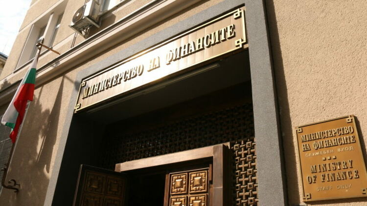 Аукционът за новия държавен дълг се провали, МФ не одобри поръчките