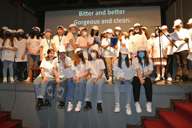 Ученици от „Христо Смирненски“ в международна среща за здравословен начин на живот