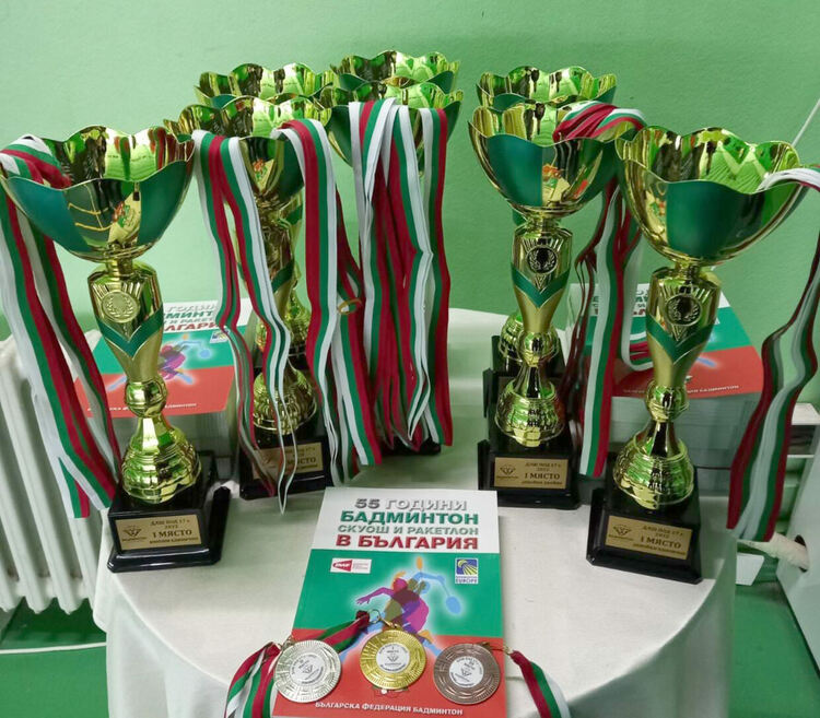 9 медала за бадминтонистите на Хасково от Държавния шампионат