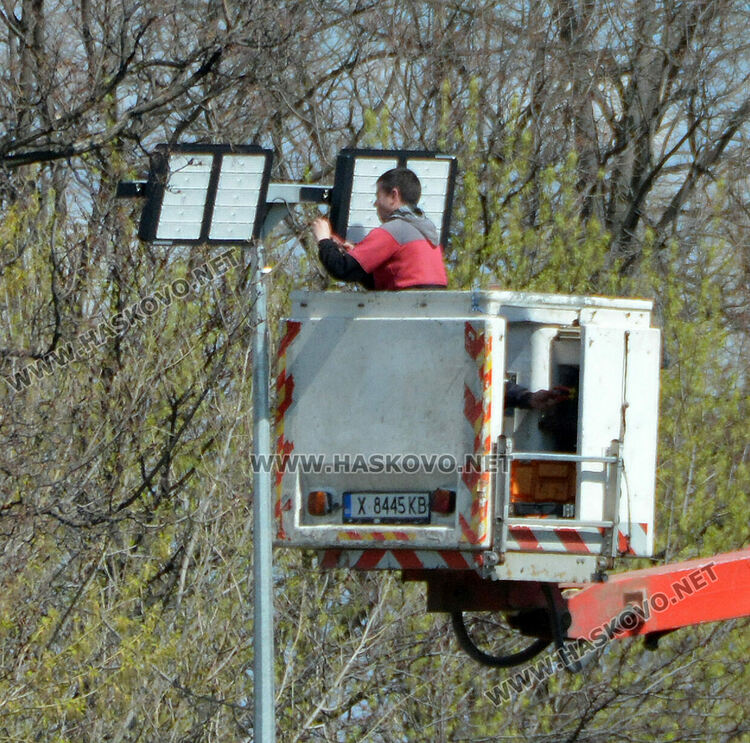 Подобрения по стадион „Младост“ –поливна система и осветление