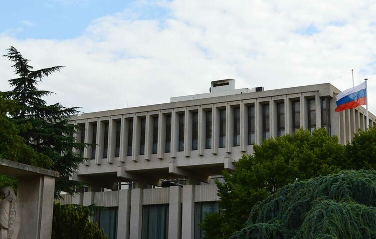 Германия и Франция гонят руски дипломати в отговор на убийствата в Буча