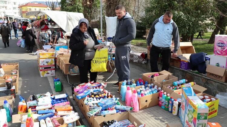 От пиле мляко на базара в Ардино