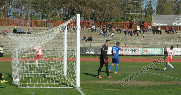 Отличен вратар спаси “Саяна Хасково” срещу “Черноморец”