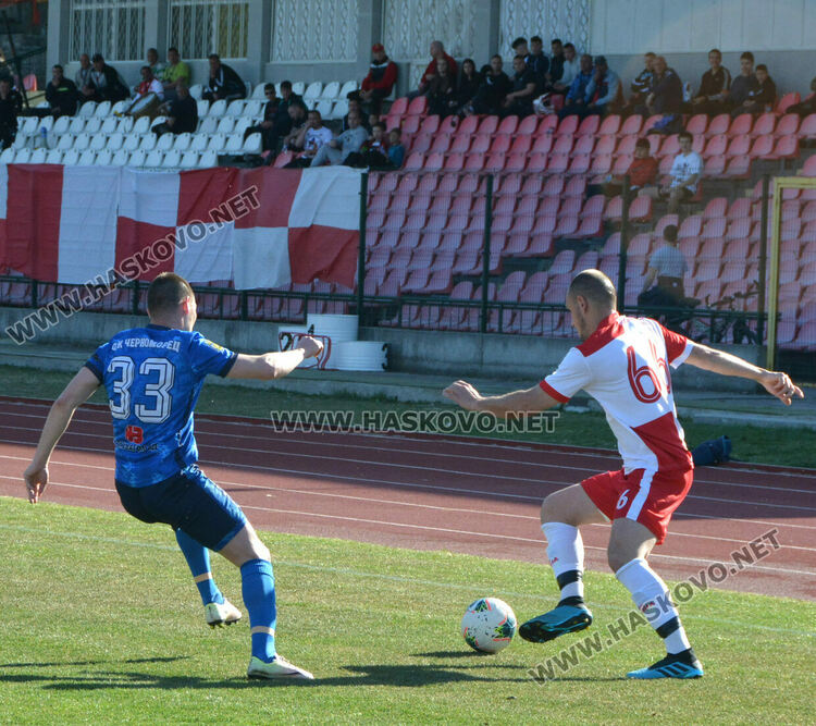 Отличен вратар спаси “Саяна Хасково” срещу “Черноморец”