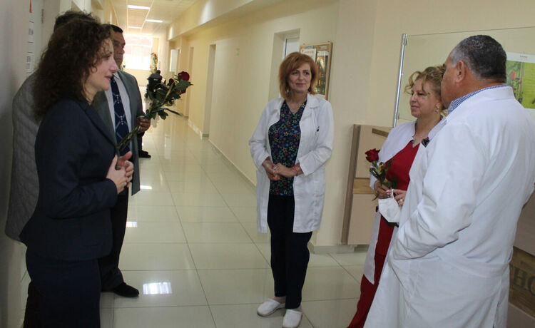 Поздравителни писма за медиците в Хасково в Световния ден на здравето