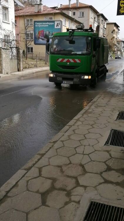 Мрънкаме, философстваме ...и хвърляме боклуци където и както ни дойде /галерия/