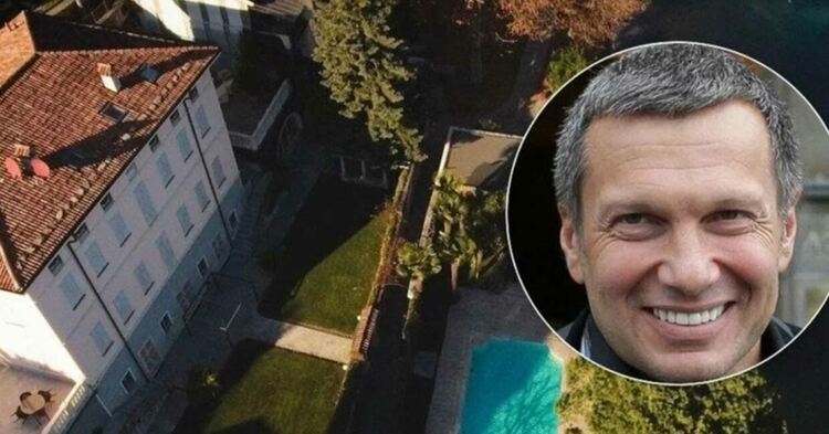Кървавочервена боя в италианския басейн на приближен на Путин журналист