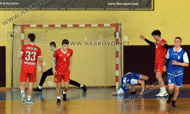  След две загуби в квалификациите  днес “Асти 91“ остава на 9-то място в хандбалното първенство за младежи