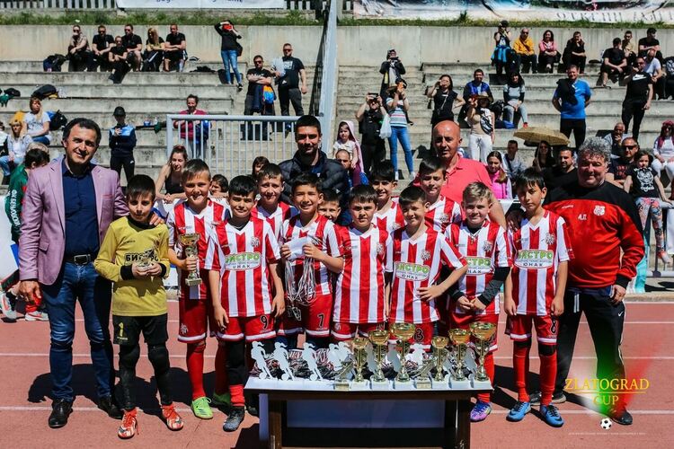Младите футболисти на “Хасково 1957” спечелиха Купа Златоград