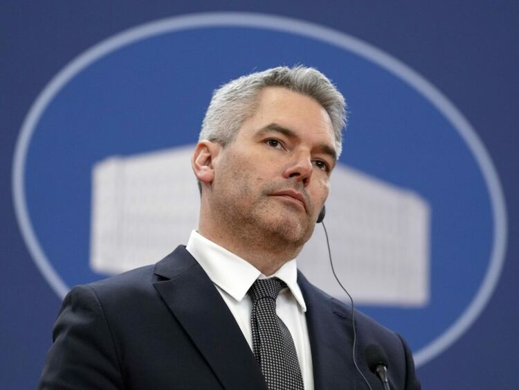 Австрийският канцлер ще се срещне  с Путин