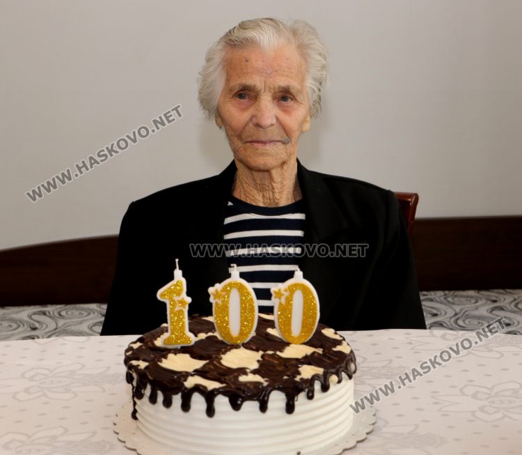 Трудолюбие и честност: един достоен човешки живот на 100- годишната Катерина Янева