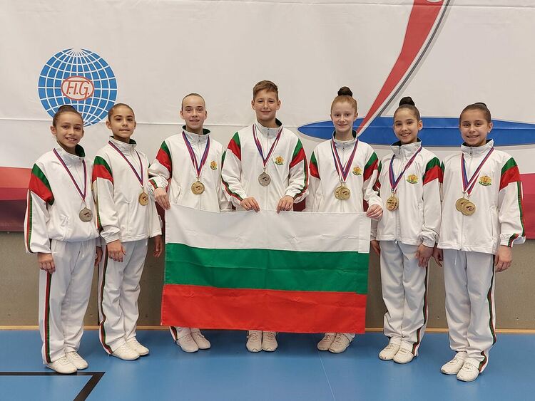 Силно представяне на „Мега спорт“ в открития турнир по спортна аеробика в Чехия