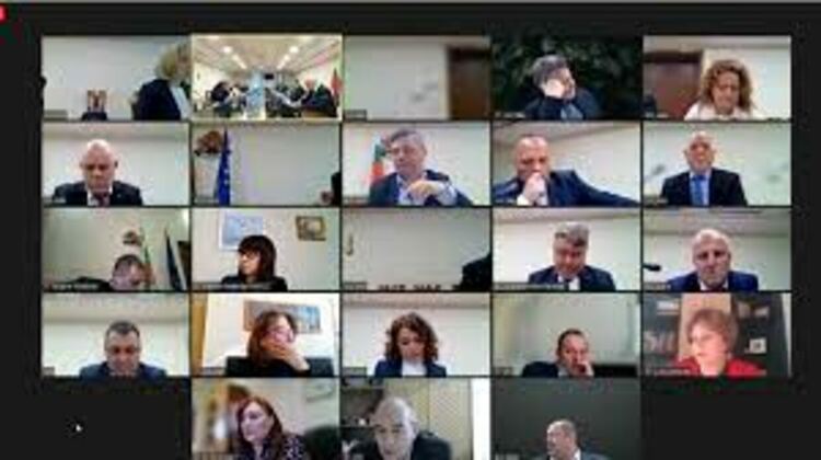 ВСС пак отложи решението за предсрочното освобождаване на главния прокурор